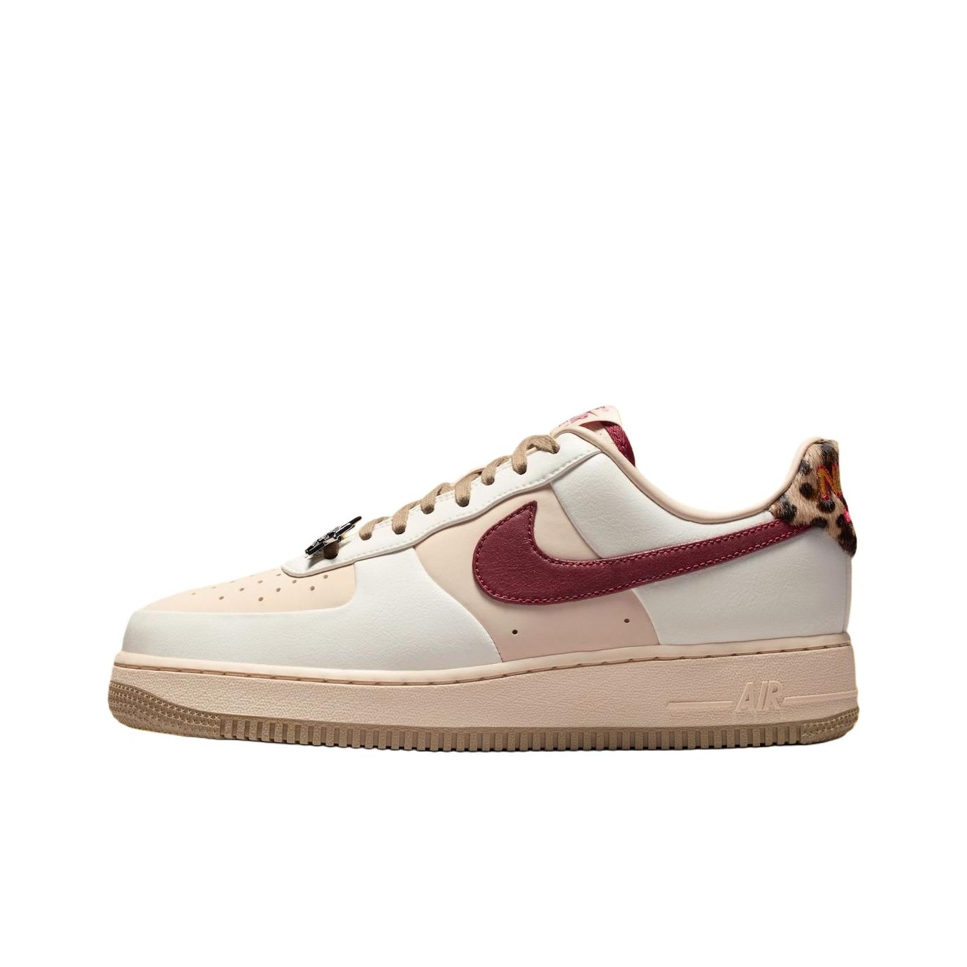Nike Air Force 1 Deri Yastıkla - Nike Shoes Air Force 1 incelemesi ve fiyatı